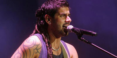 Melendi alcanza el primer puesto en la lista de Los 30 Cauro