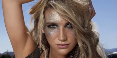 Ke$ha sube y se impone como número uno de la semana con el rompedor 'Blow'