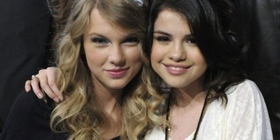 Selena Gómez y Taylor Swift triunfan en los Teen Choice Awards