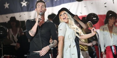 Maroon 5 y Christina Aguilera irrumpen en la lista de Los 30 Cauro con 'Moves Like Jagger'
